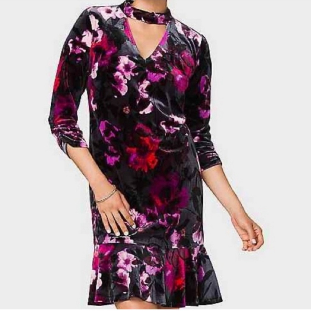 Roz & Ali Floral Soft Velvet Dress in Black and Purple Ruffle Hem Romantic